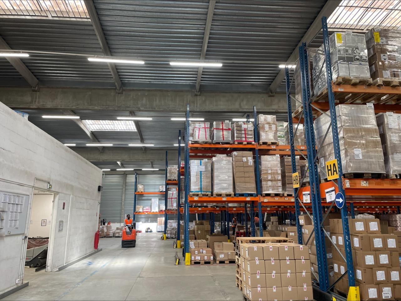 Local d'activité Lisses 3168m² Location local d'activité Lisses Essonne OLACT2312386 4